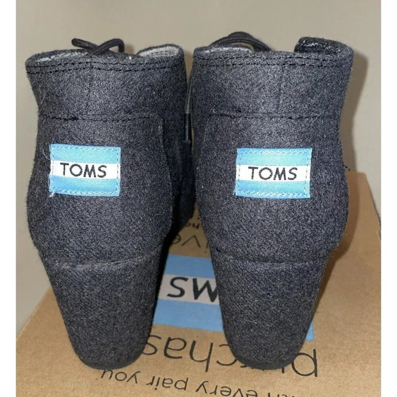TOMS Desert Wedge Grey Wool Women's Size 8.5 Ankle Boots Lace Up BOX Winter - Picture 4 of 6